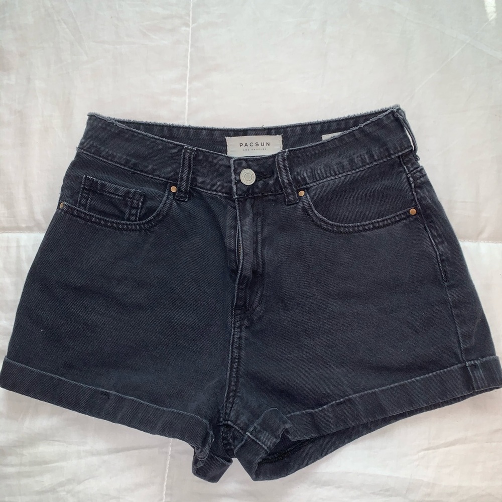 Black PacSun Mom Shorts ! 💓